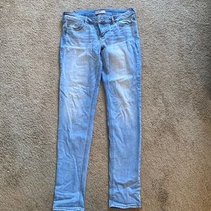 Hollister light wash jeans size 9 regular